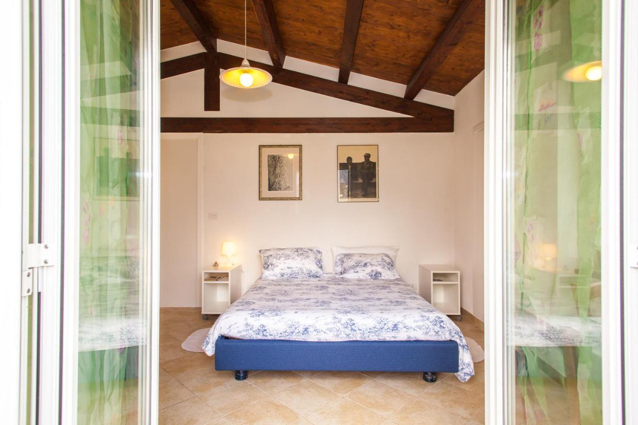 Agri Bed - L'Affittacamere In Collina - Guest Room On The Hill 라바냐 외부 사진